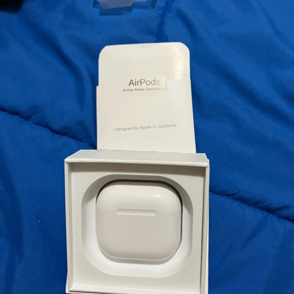 AirPod 4 brand new